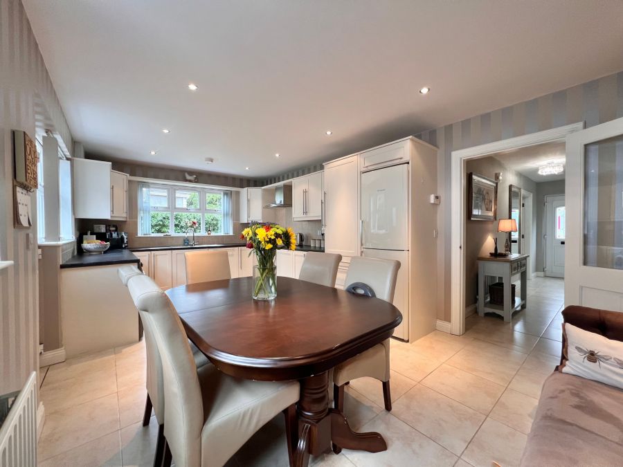 9 Loughview Park