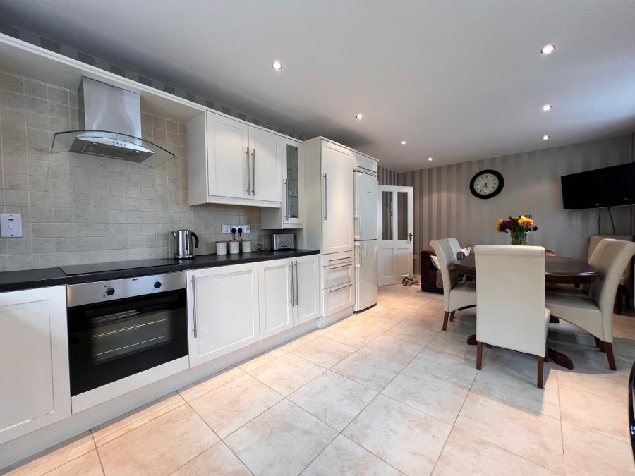 9 Loughview Park