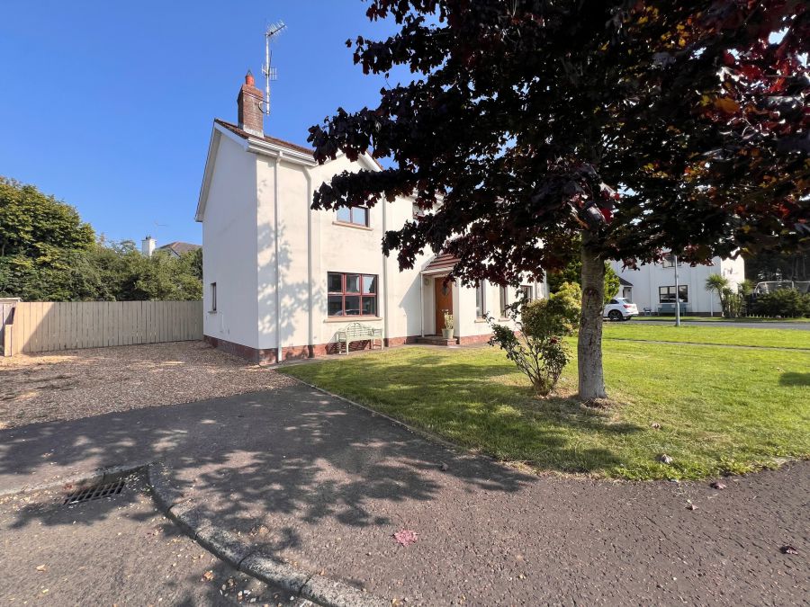 5 Manor Place