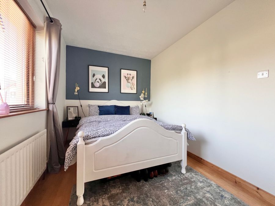 5 Manor Place
