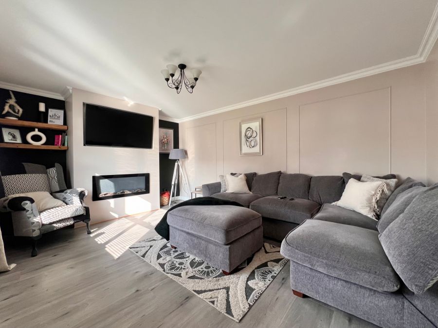 5 Manor Place