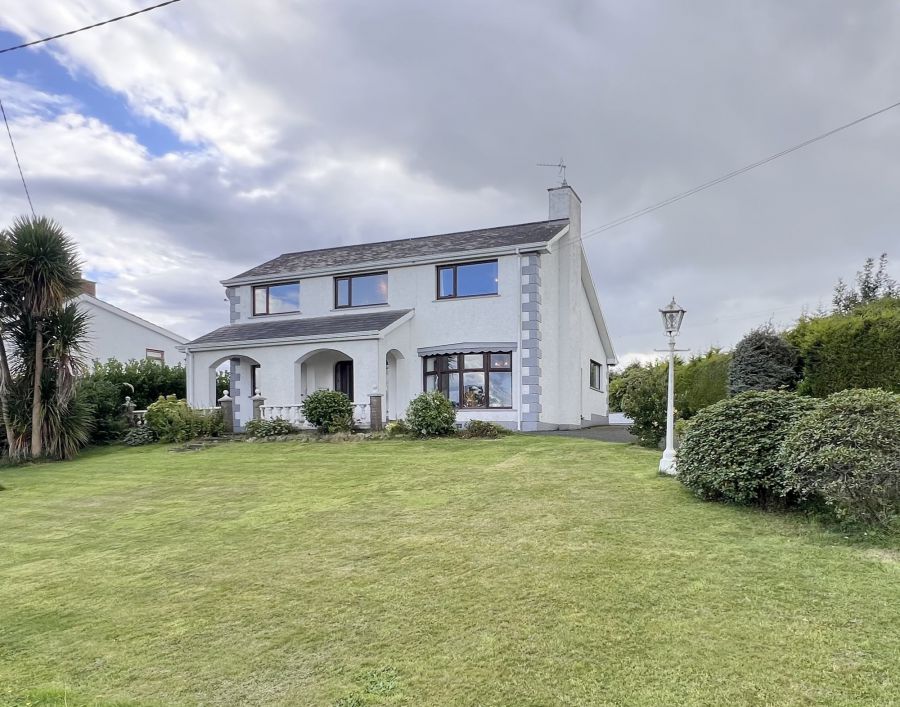 4 Groggan Crescent