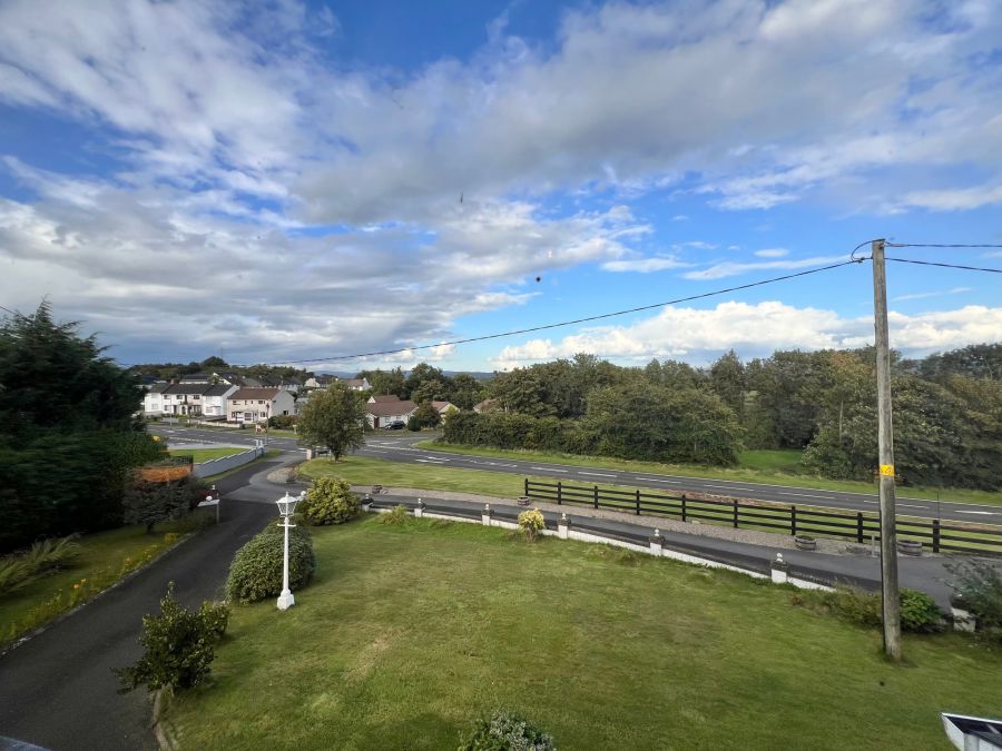 4 Groggan Crescent