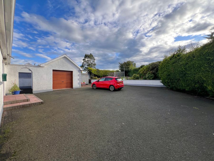 4 Groggan Crescent