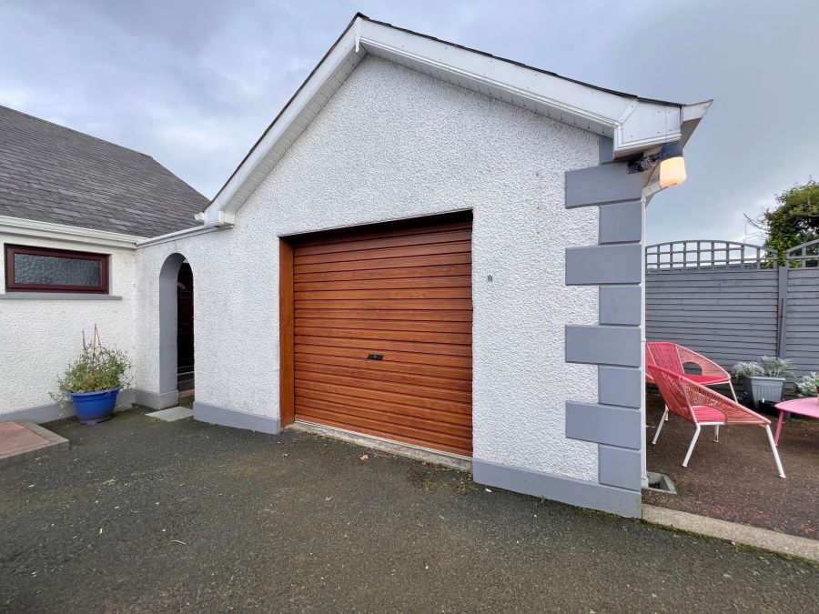 4 Groggan Crescent
