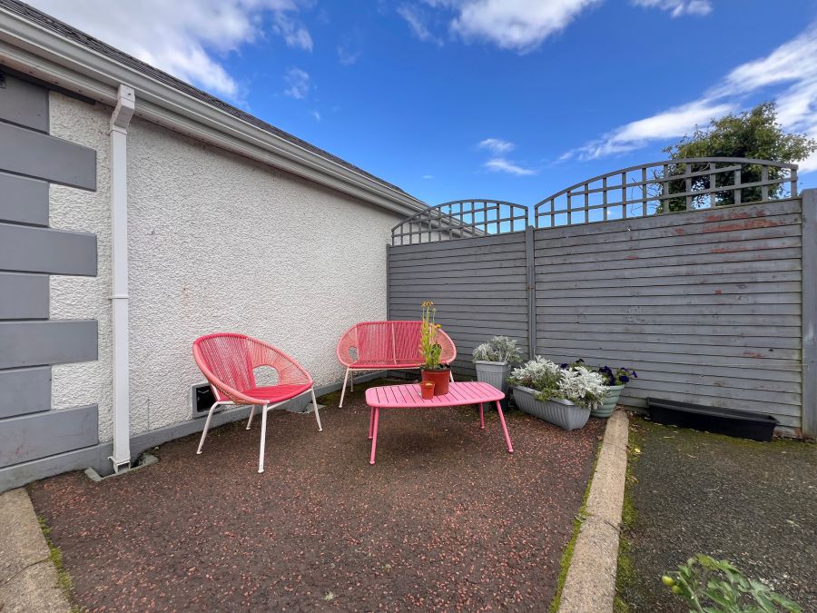 4 Groggan Crescent