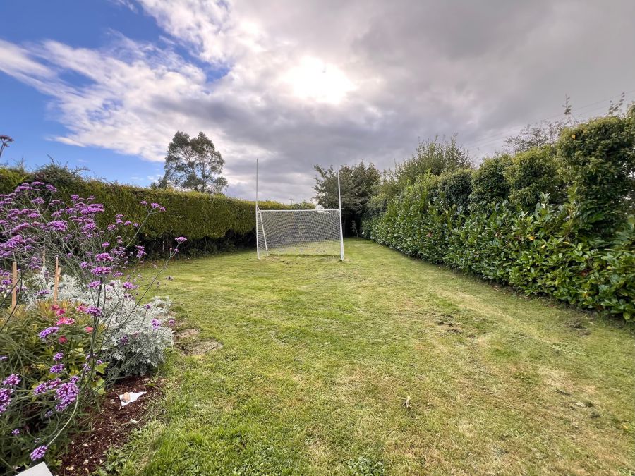 4 Groggan Crescent