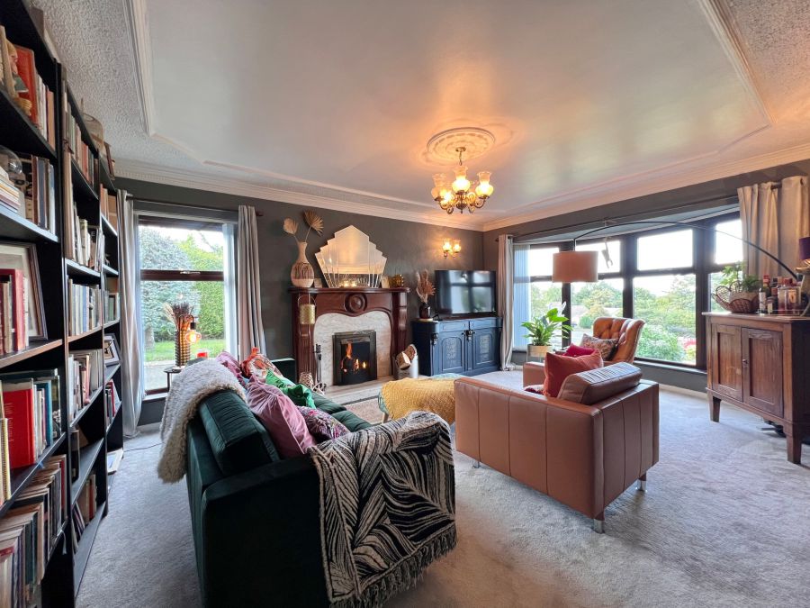 4 Groggan Crescent
