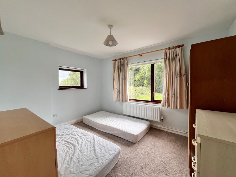 37 Derrygarve Park