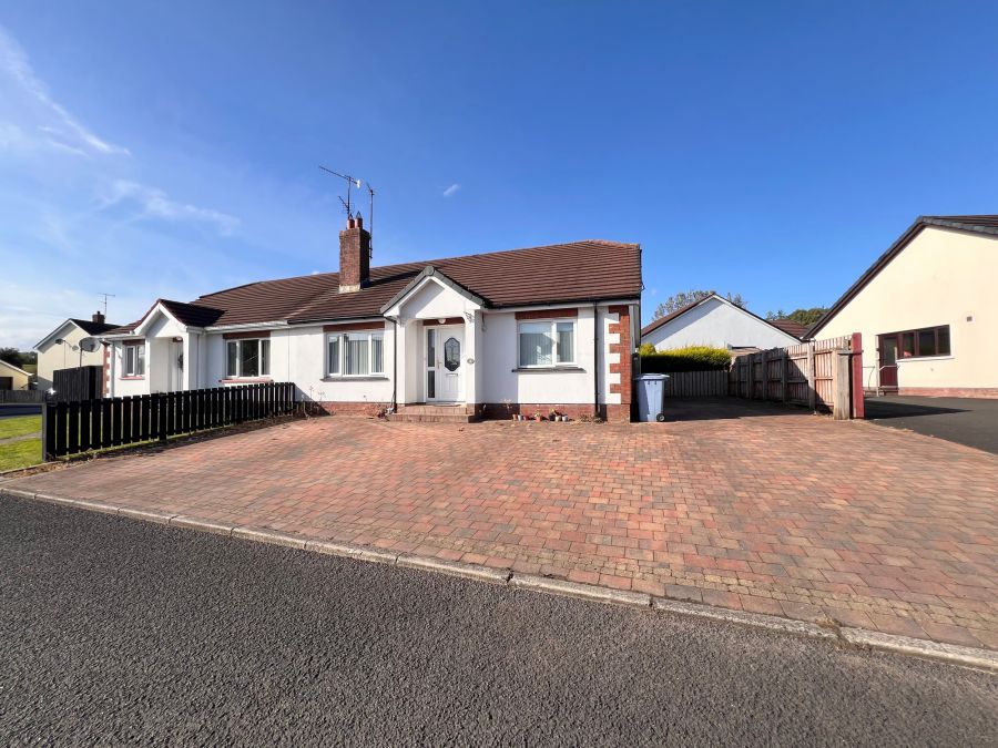 18 Manor Close