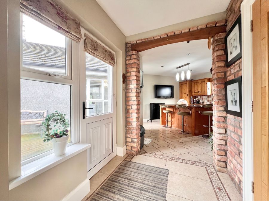 16 Drumard Hill