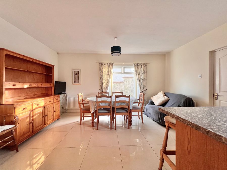 12 Cherryvale Avenue