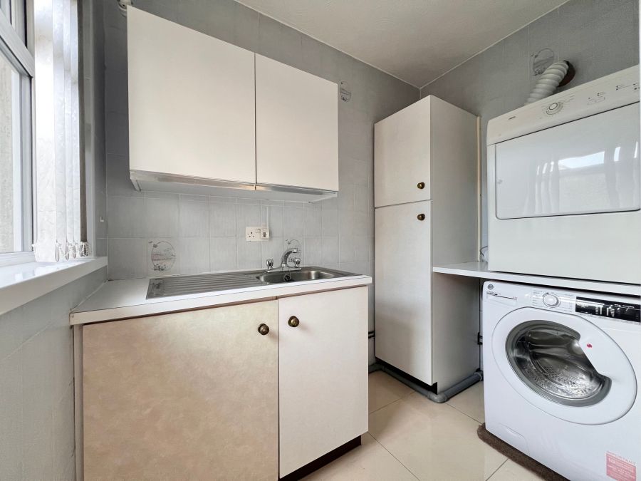 12 Cherryvale Avenue