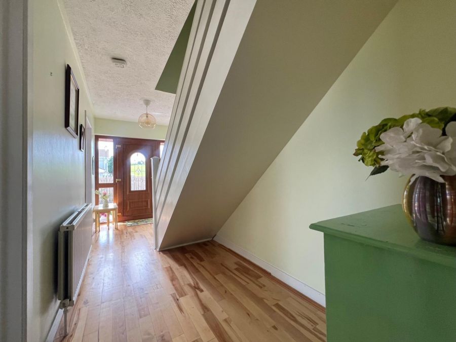 6 Longlands