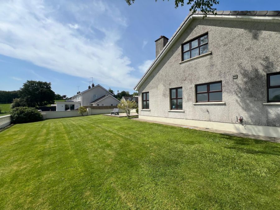 6 Longlands
