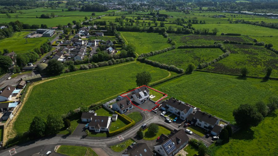 6 Longlands