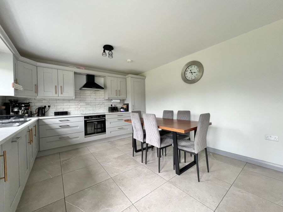6 Ballinderry Bridge Drive