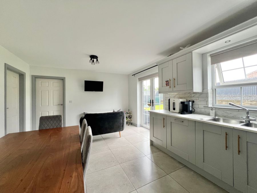 6 Ballinderry Bridge Drive