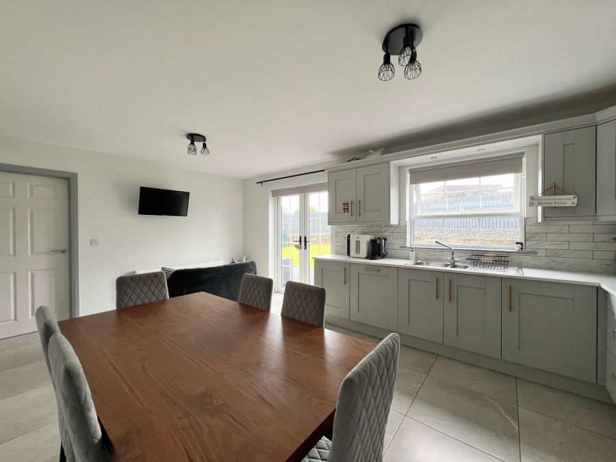 6 Ballinderry Bridge Drive