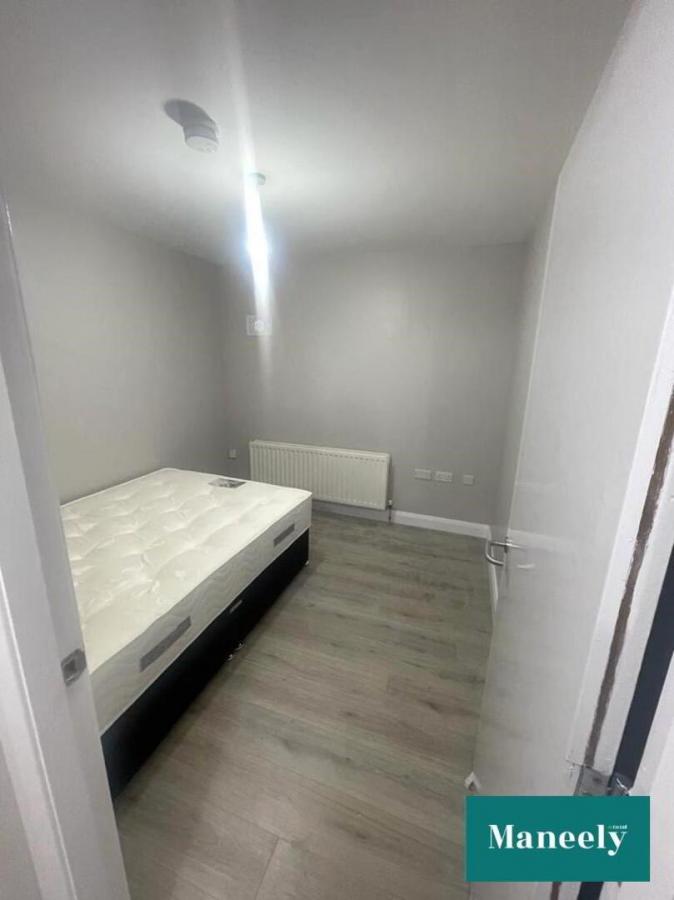 21d Railway Street