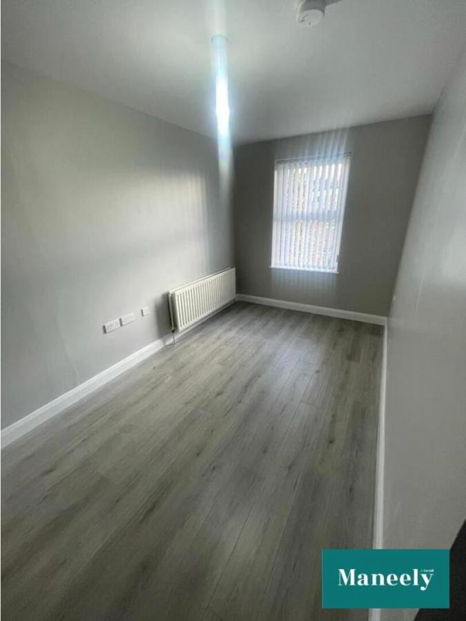 21d Railway Street