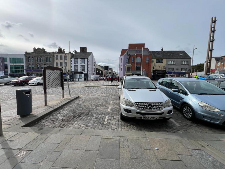 12 Market Square