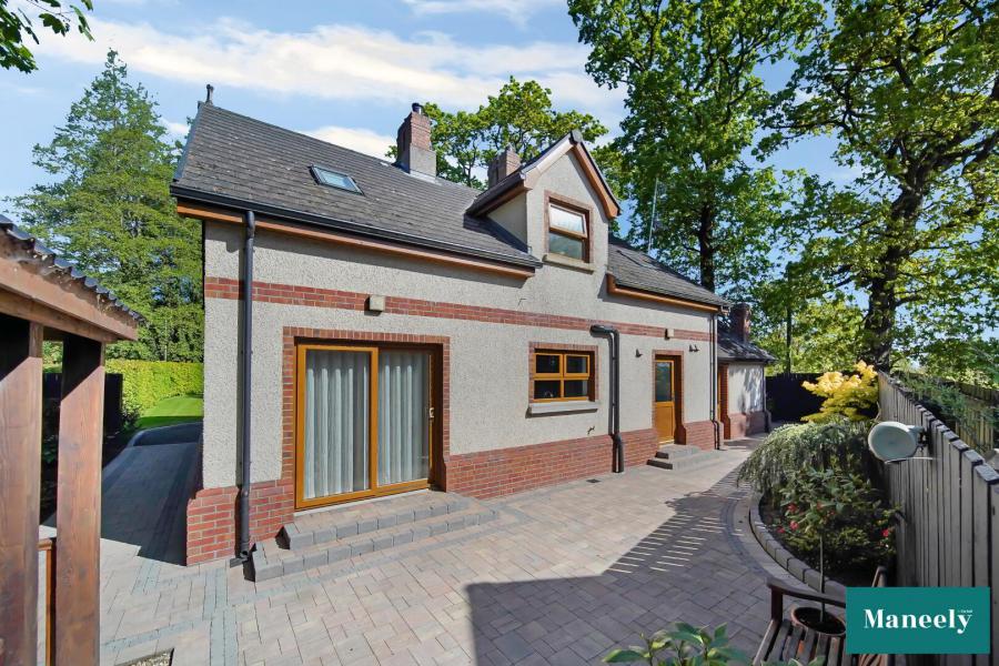 1 Old Moy Road