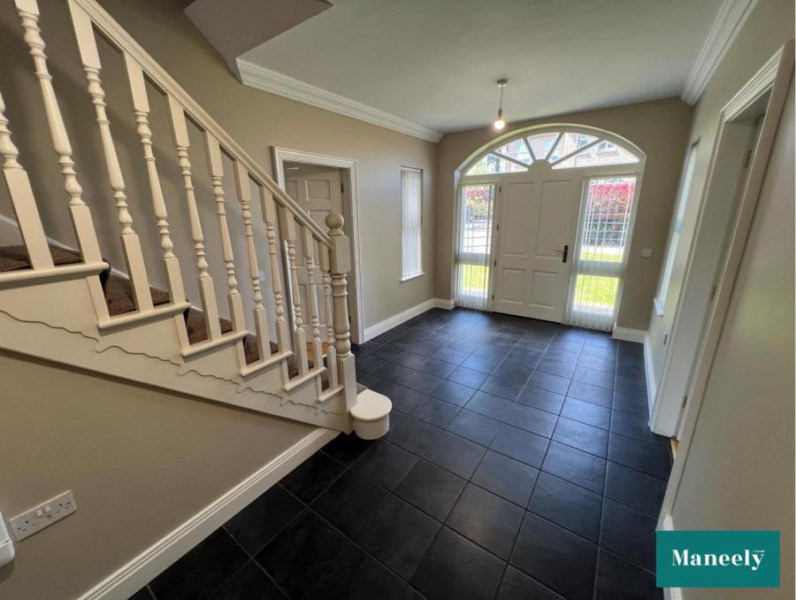 9 Wellbrook Manor