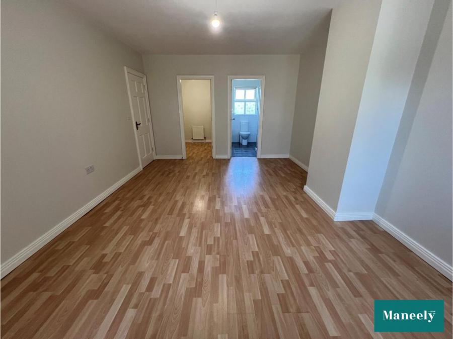 9 Wellbrook Manor