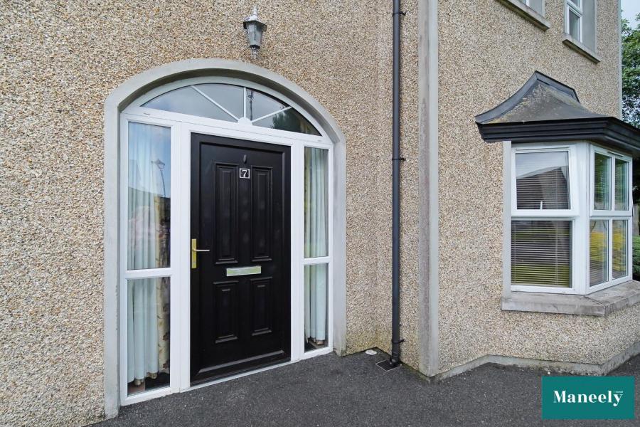 7 Wellbrook Manor