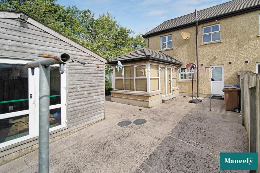 7 Wellbrook Manor