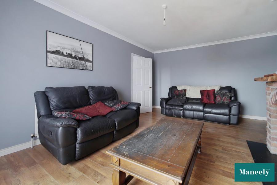 6 Willow Close