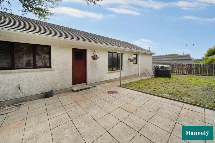 6 Willow Close