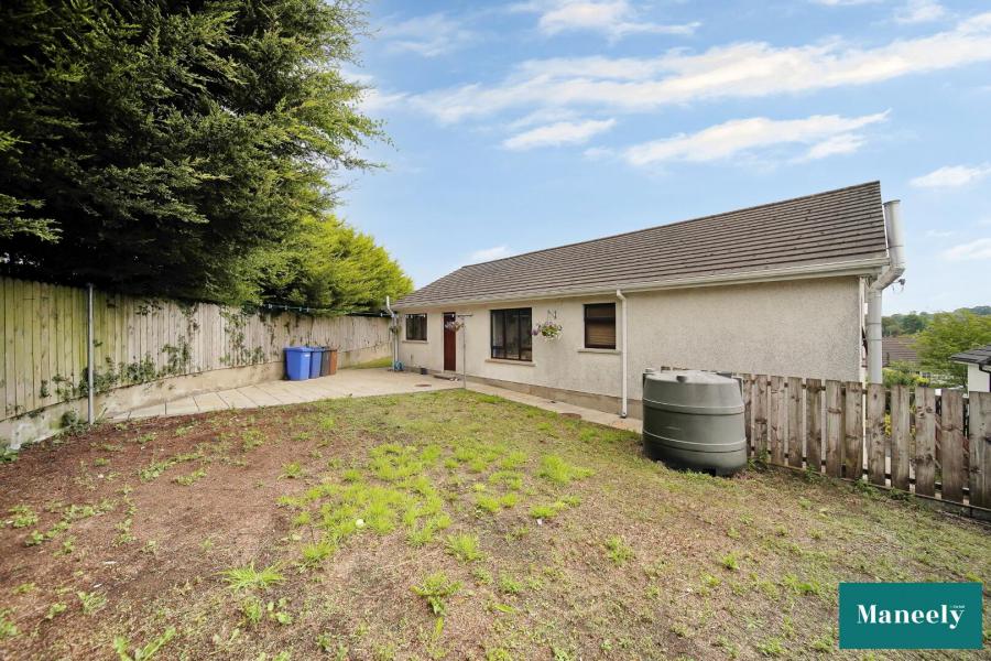 6 Willow Close