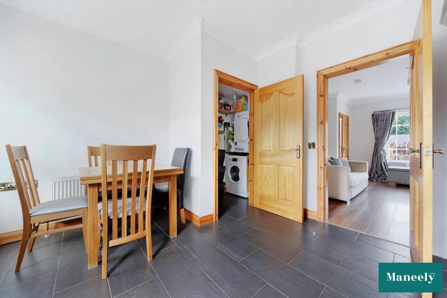 12 Glencairne