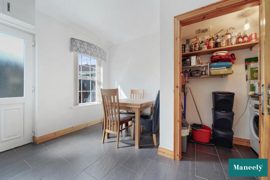 12 Glencairne