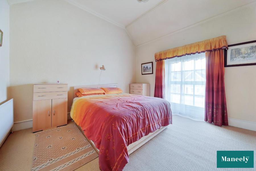 Loy House, 82 Chapel Street
