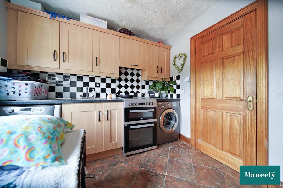 27a Back Lower Road
