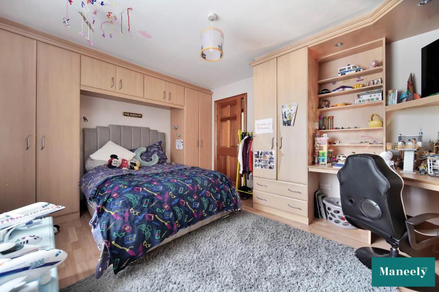 27a Back Lower Road