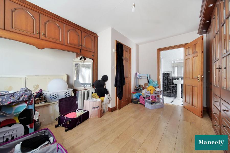 27a Back Lower Road