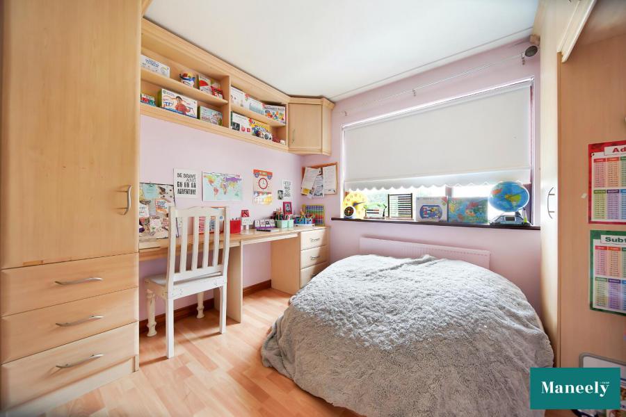 27a Back Lower Road