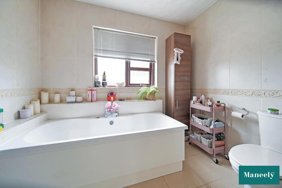 27a Back Lower Road