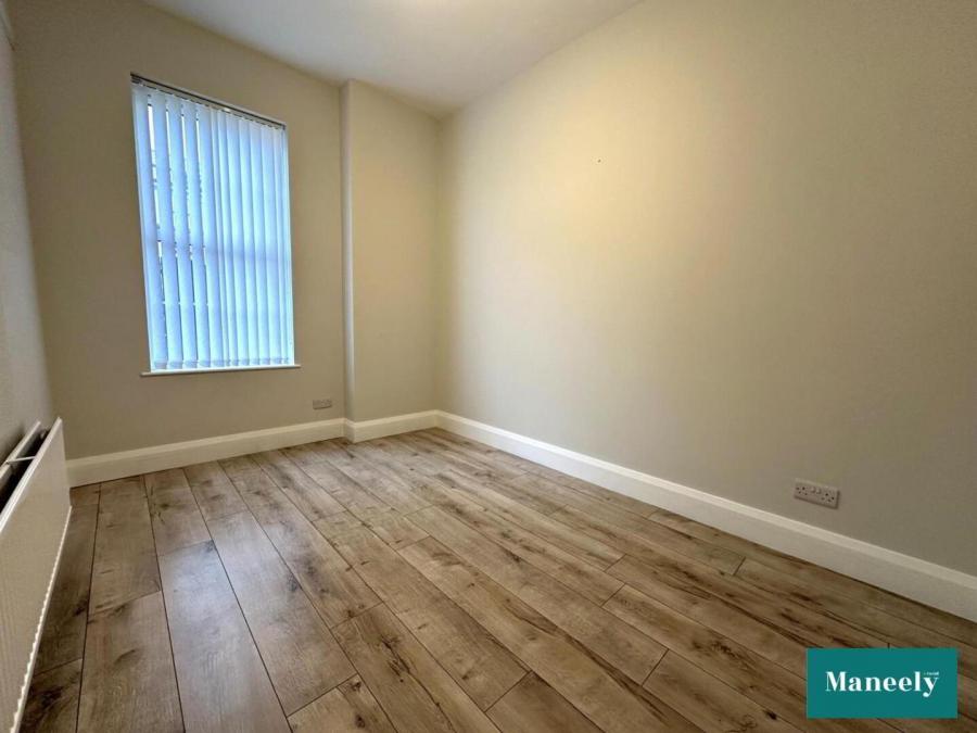 Rooms For Rent, Town Centre