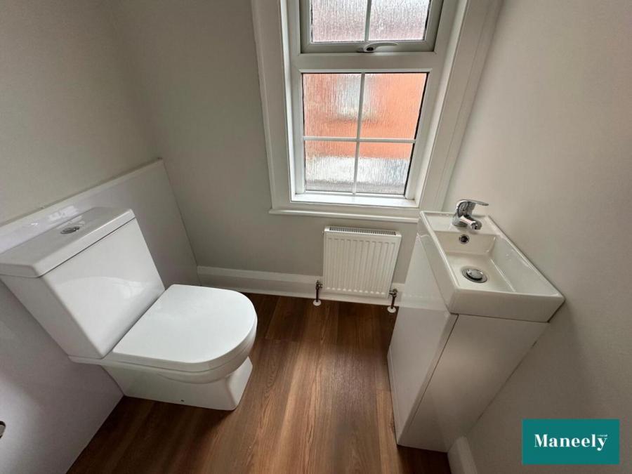 Rooms For Rent, Town Centre