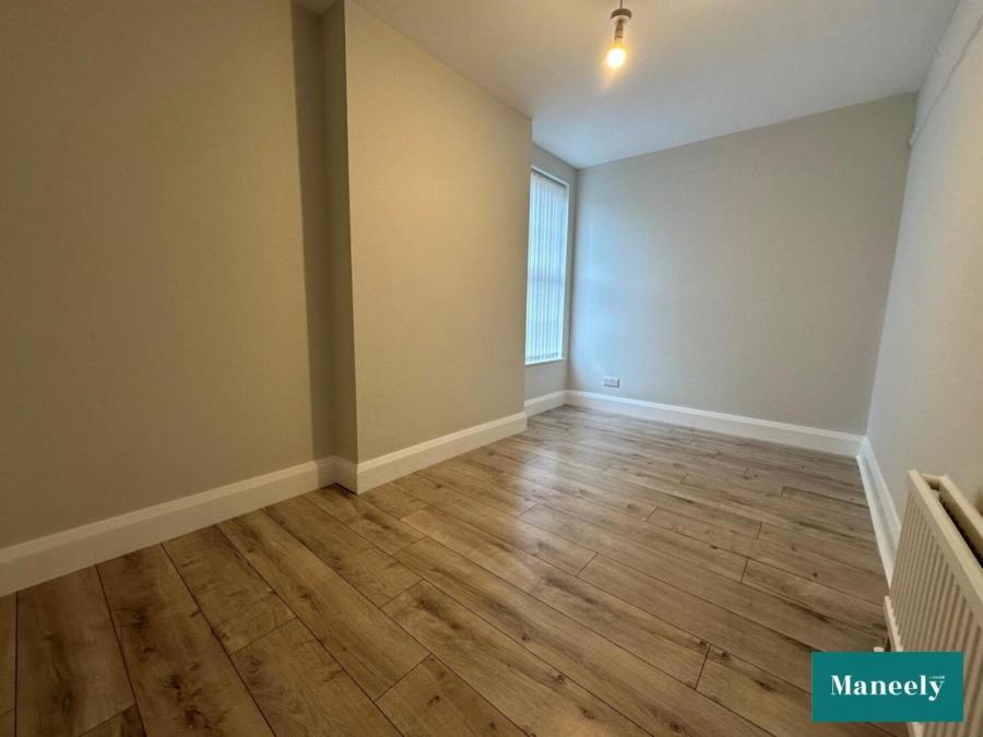 Rooms For Rent, Town Centre