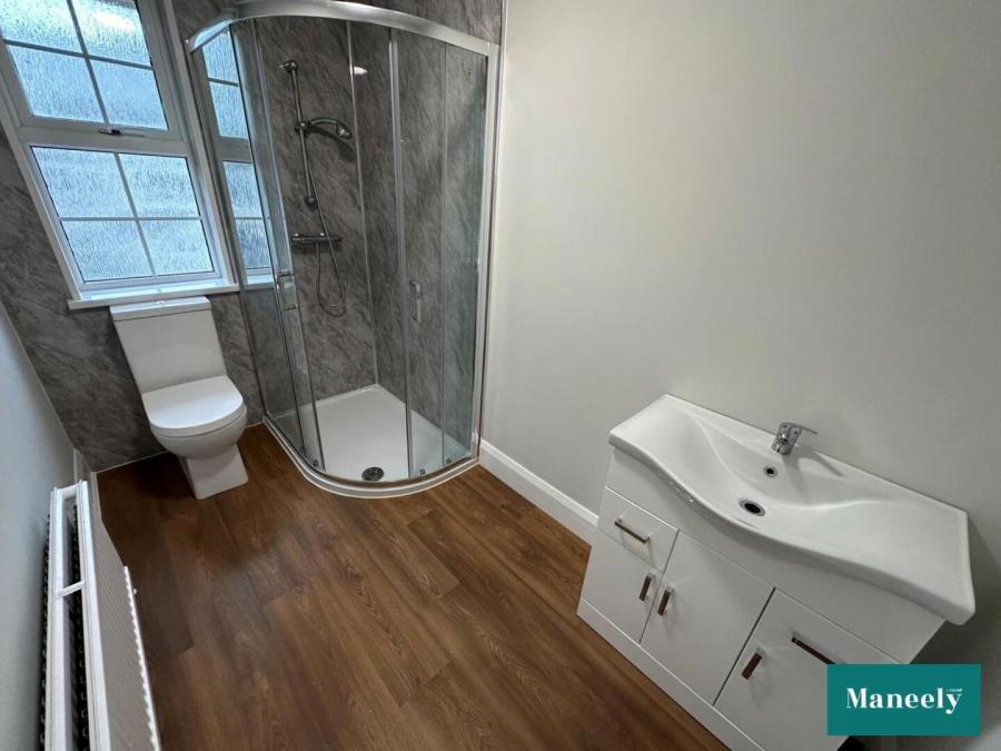 Rooms For Rent, Town Centre