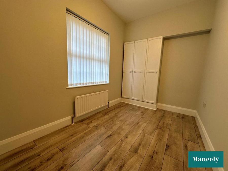 Rooms For Rent, Town Centre