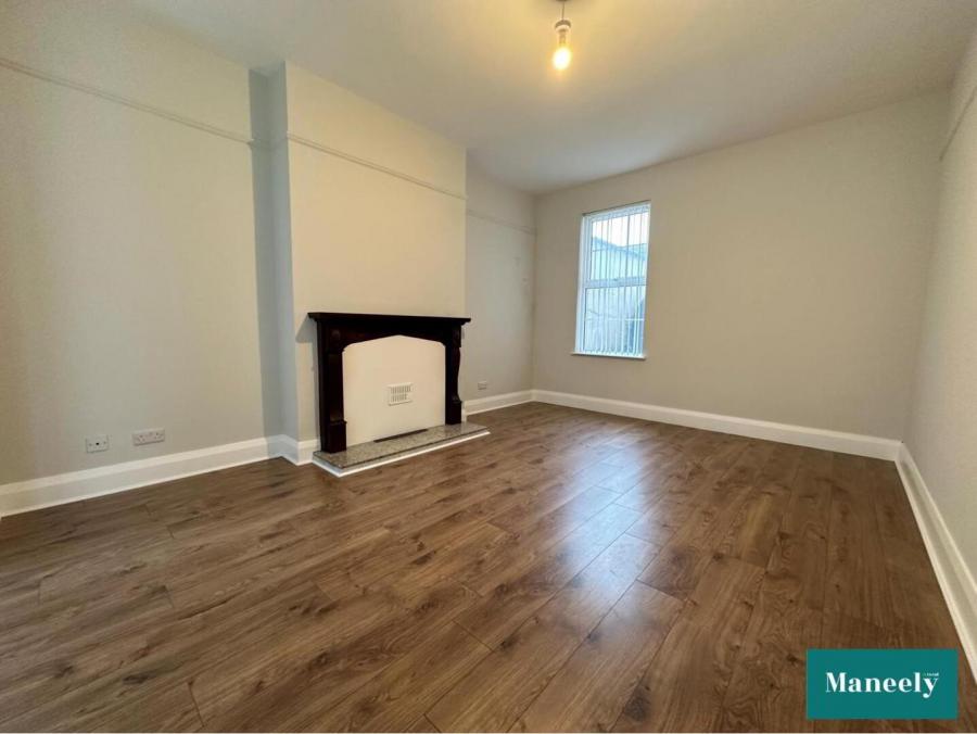 Rooms For Rent, Town Centre
