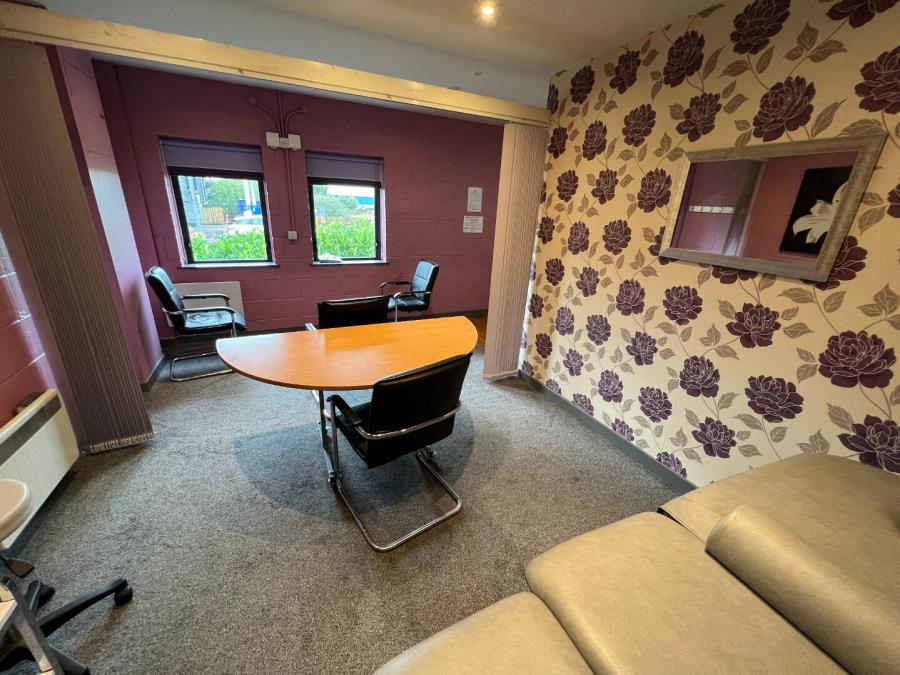 Unit 8, 4 Beechvalley Way, Ballysaggart Business Complex Unit 8, 4 Beechvalley Way, Ballysaggart Business Complex
