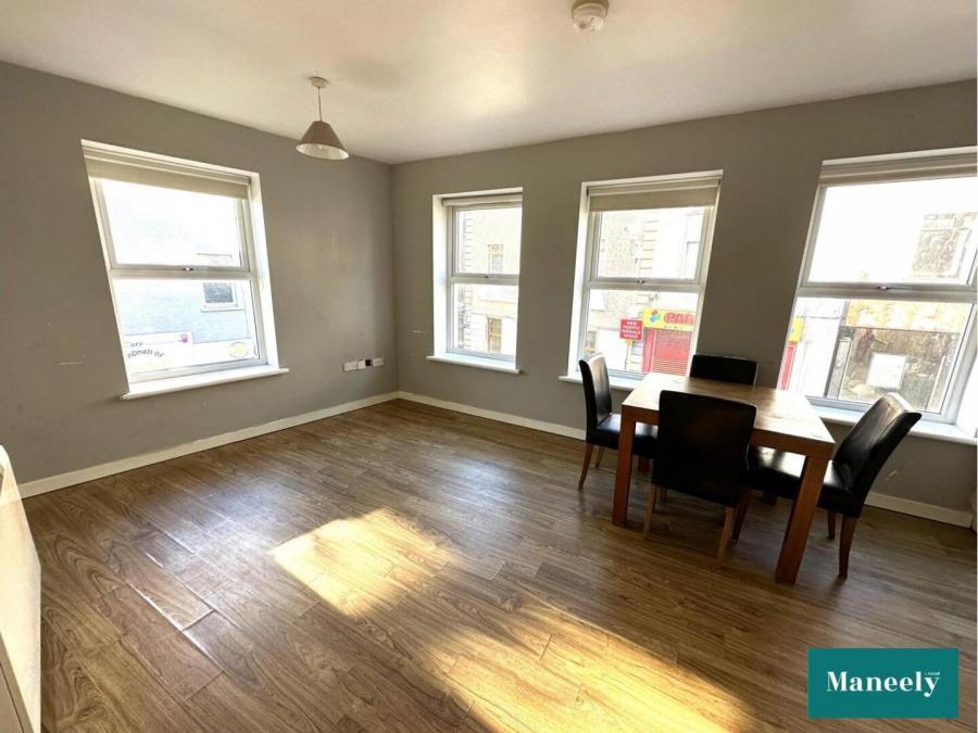 Flat 2, 8-10 Irish Street